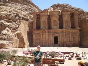 Article in Source: Critical Language Scholarship takes three students abroad for language, cultural immersion